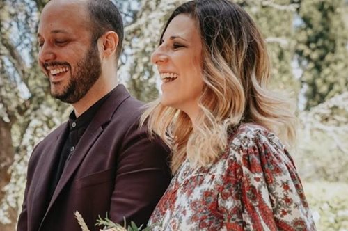 «#καραντινογάμος»: Μυστικός γάμος μέσα στην πανδημία για την Angelika Dusk