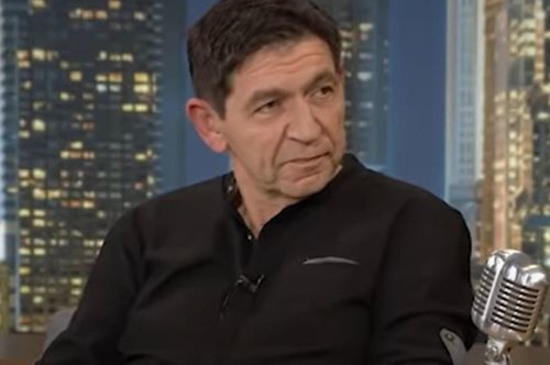 «Δεν είχα κάνει ποτέ γυμνό στη ζωή μου. Το έκανα κι αυτό στα 60 μου χρόνια»