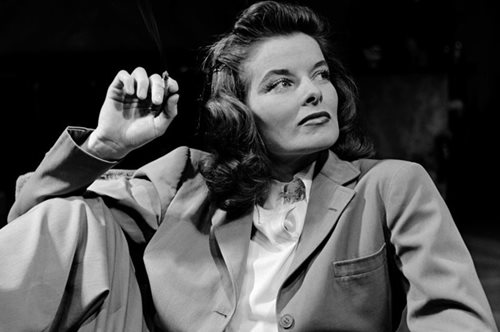 Πως οι θρυλικές ντίβες του Χόλιγουντ εμπνέουν με το διαχρονικό στυλ τους γυναίκες όλων των ηλικιών