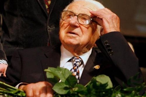 Ποιος ήταν ο Νicholas Winton, ο σπουδαίος Βρετανός που τιμά σήμερα η Google;