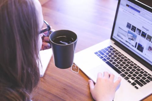 Mεγάλες απάτες στο διαδίκτυο: Tι πρέπει να προσέχουμε πριν παραγγείλουμε οτιδήποτε