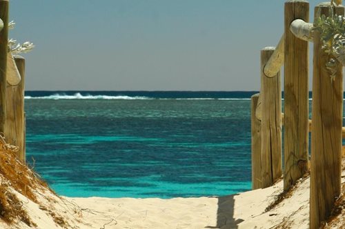 Πέντε ελεύθερες παραλίες της Αττικής που μπορείς να πας με άνεση - Αρκεί να κρατάς τις αποστάσεις