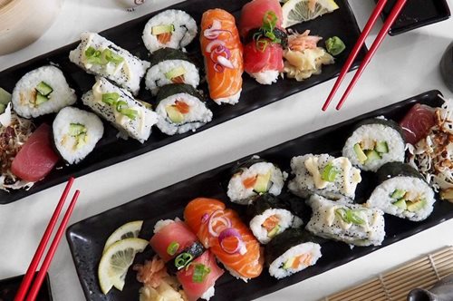 Σπουδαίος Ιάπωνας σεφ αποκαλύπτει πως πρέπει να τρώμε το σούσι- Ποια είναι τα λάθη που όλοι κάνουμε