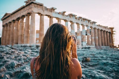 Αυτές είναι οι 29 χώρες που θα μπορούν να στείλουν τουρίστες στην Ελλάδα