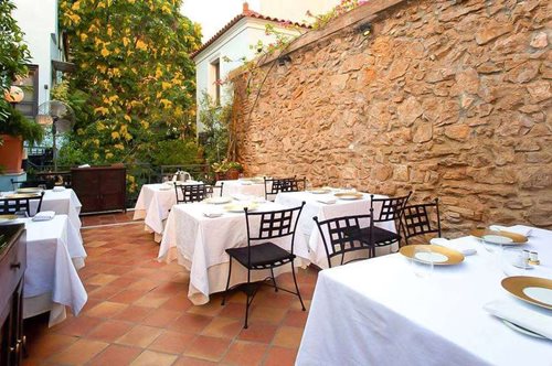 Στη Σπονδή για δείπνο με φίλους- Το κορυφαίο εστιατόριο πραγματοποιεί το δικό του restart