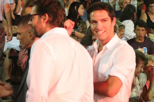 Ο Φίλιππος είναι ο μικρός γιος της Μαριάννας Λάτση και του Νίκου Κούρκουλου