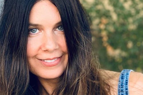 «Είσαι εδώ»: Γέννησε η Κατερίνα Μουτσάτσου -Με το δεύτερο παιδί της στην αγκαλιά της