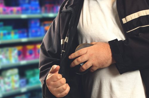 Πήγε για ληστεία σε σούπερ μάρκετ και...  βρήκε δουλειά