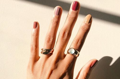 Tonal Toffee Manicure: Πως να αναβαθμίσετε τις nude αποχρώσεις στα νύχια με το νέο trend