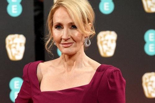 H Tζ. Κ Ρόουλινγκ δημοσιεύει ολόκληρο το νέο της μυθιστόρημα δωρεάν. Ένα κεφάλαιο κάθε μέρα