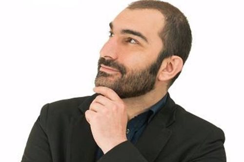 Ο Δρ. Σπύρος Κιτσινέλης έχει βαρεθεί να ακούει τη λέξη νεοφιλελεύθερος 