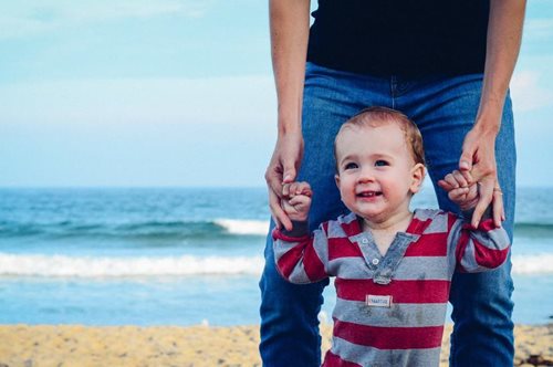 «Έτρωγα πολλά λεμόνια όταν ήμουν μωρό». Ενήλικας με Άσπεργκερ μοιράζεται τα 4 αθώα συμπτώματα