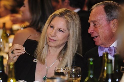 H Mπάρμπα Στρέιζαντ δώρισε μετοχές της Disney στη μικρή κόρη του Τζορτζ Φλόιντ, Τζιάνα