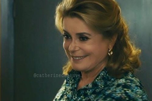 Οχτώ μήνες μετά το ελαφρύ εγκεφαλικό η Κατρίν Ντενέβ επιστρέφει στα γυρίσματα της νέας της ταινίας