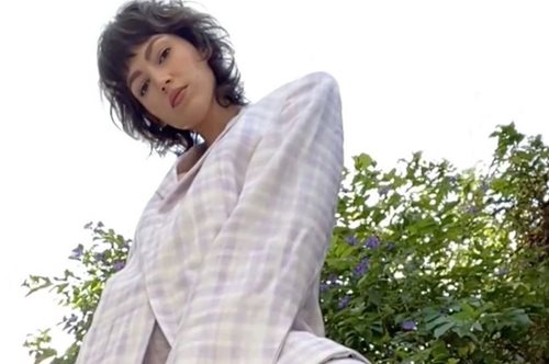  Η Τόκιο του «La Casa de Papel» έγινε το νέο πρόσωπο της καμπάνιας του Jacquemus 