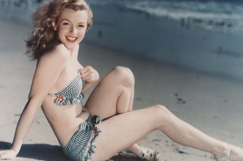 Η ιστορία του μπικίνι μέσα από τα πιο iconic μαγιό που είδαμε ποτέ- Οι εμβληματικές εμφανίσεις