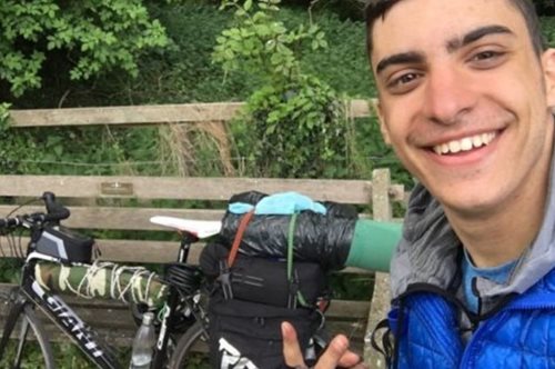 Κλέων εναντίον καραντίνας: Έλληνας φοιτητής επέστρεψε από τη Σκωτία στην Ελλάδα με ποδήλατο