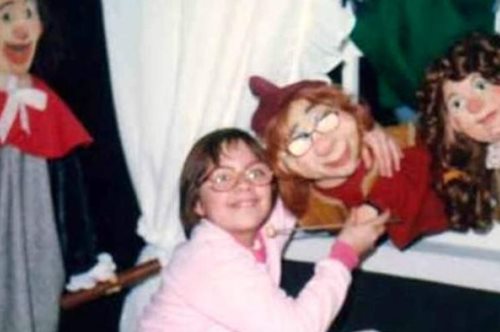 «Άνοιξε αυτό το κουτί, παραμύθι να ακουστεί»: Όταν βλέπαμε με μανία «Του κουτιού τα παραμύθια»