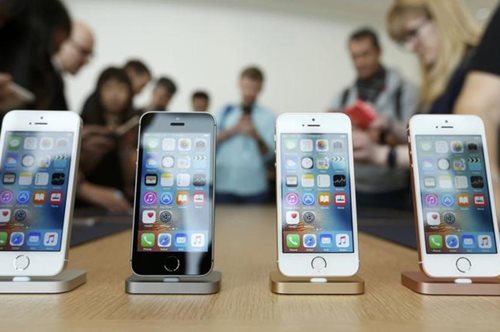 Αυτά είναι τα νέα iPhone SE που παρουσίασε η Apple