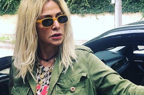 «Όταν δε μπορείς να φας, βγάζεις φωτογραφίες τον εαυτό σου»