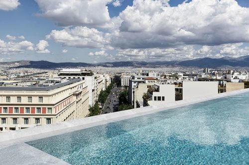 Ένα νέο ξενοδοχείο στην καρδιά του Συντάγματος «αφηγείται» την ιστορία της χώρας 