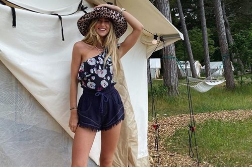 Δε νομίζω ότι θα πάω διακοπές φέτος, αλλά αυτά είναι τα μαγιό που μπορούν να φορεθούν και σαν τοπ