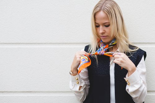 Ο νέος τρόπος να φοράμε το φουλάρι μας