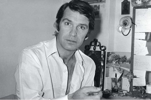 Ο Νίκος Κούρκουλος με την πρώτη γυναίκα του Μελίτα Κουτσογιάννη και τα δύο παιδιά τους -Σπάνια φωτό