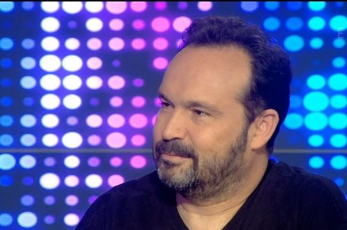 Κώστας Μακεδόνας: «Η Βίκυ Μοσχολιού με έβλεπε σαν το γιο που είχε χάσει»