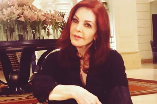 «Προσπαθώ να καταλάβω το γιατί»: Η συντετριμμένη Πρισίλα Πρίσλεϊ μιλά για τον χαμό του εγγονού της