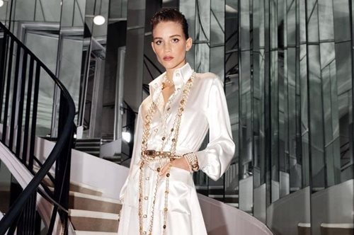 Χιλιάδες άνθρωποι ψάχνουν καθημερινά στο διαδίκτυο για τα ίδια παπούτσια του οίκου Chanel