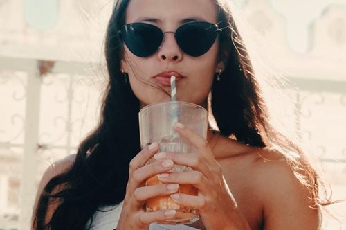 O χυμός χωρίς θερμίδες που εξαφανίζει το λίπος από την κοιλιά. Φτιάξε τον μόνη στο σπίτι