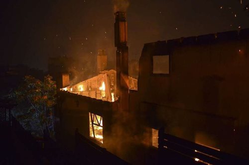 «Αν είχαμε ζήσει πόλεμο, κάπως έτσι θα έμοιαζε»: Τραγωδία στο Μάτι, δύο χρόνια μετά