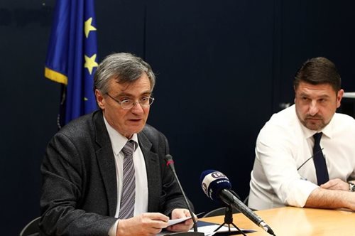 Επιστρέφουν εκτάκτως Τσιόδρας, Χαρδαλιάς στην ενημέρωση για τον κορονοϊό -Σήμερα στις 18:00