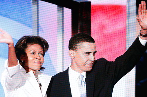 «Μια πρόποση για τις καλές μέρες, τους γαλάζιους ουρανούς και τις νέες περιπέτειες που θα έρθουν»