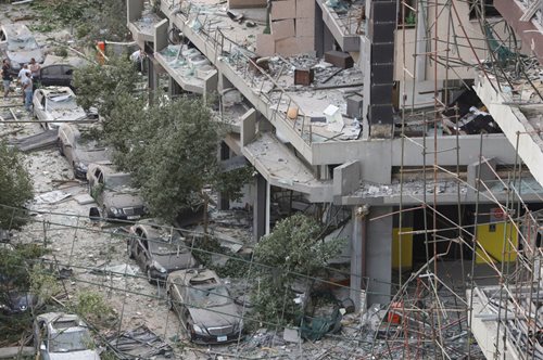 Ένα μικρό θαύμα μέσα στη φρίκη: 4χρονο κοριτσάκι ανασύρεται ζωντανό από τα ερείπια στη Βηρυτό