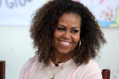 «Ξυπνάω μέσα στη νύχτα και κάτι με βαραίνει»: Η Μισέλ Ομπάμα αποκάλυψε ότι πάσχει από κατάθλιψη