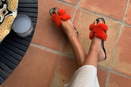 Τα παπούτσια που νομίζουμε ότι μας κάνουν να δείχνουμε στιλάτες αλλά καταστρέφουν την εικόνα μας