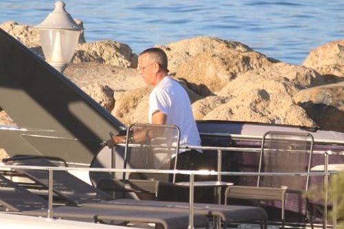 Ο Τομ Χανκς και η Ρίτα Γουίλσον ξεκουράζονται στο υπερπολυτελές σκάφος τους στα Κουφονήσια