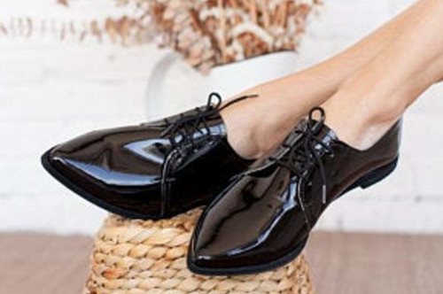 «Από το μηδέν με ένα κομμάτι δέρμα»: Τα χειροποίητα Margo Shoes, τρεις γενιές υποδηματοποιίας