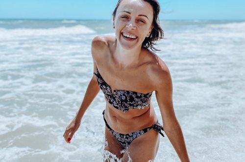 Δε λειτουργούν όλες: Πώς θα διαλέξεις την σωστή αντικυτταριτιδική κρέμα για εσένα; 