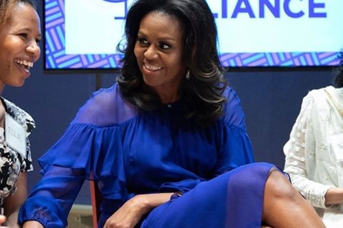 «Ήταν σαν να με είχε βάλει κάποιος σε κλίβανο»: Η εξομολόγηση της Μισέλ Ομπάμα για την εμμηνόπαυση