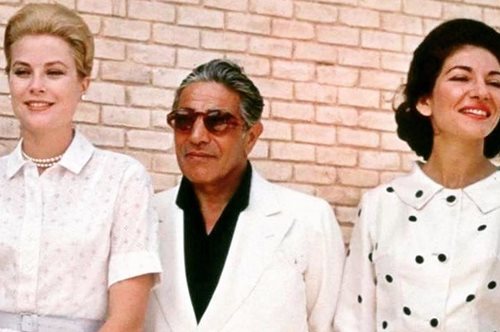 «Εδέχθησαν να καταβάλουν εις την Ελληνίδα καλλιτέχνιδα το τεράστιον ποσόν των 9.000 δολαρίων»