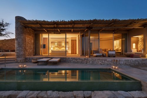 Κολυμπώντας στην έρημο: Η αδιαπραγμάτευτη ομορφιά του ξενοδοχείου Six Senses Shaharut στο Ισραήλ