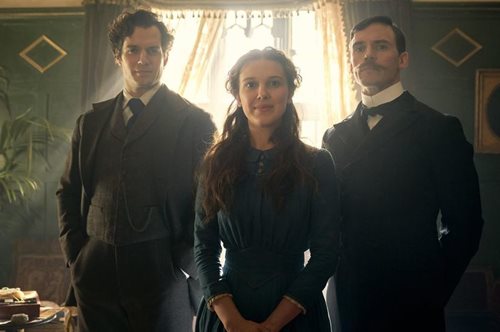 Ποιος λύνει καλύτερα τα μυστήρια; Αυτή είναι η πανέξυπνη αδελφή του Σέρλοκ Χολμς, Ενόλα