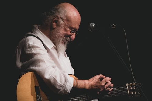 Όταν ο Σαββόπουλος συνάντησε τον Λένον: Η μία και μοναδική, σουρεαλιστική ατάκα του «σκαθαριού»