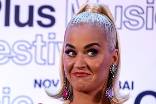 Η Κέιτι Πέρι στην πρώτη φωτογραφία μετά τη γέννα: Το σώμα της λοχείας όπως είναι αληθινά