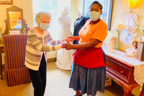 Το μυστικό της 108χρονης που νίκησε και την ισπανική γρίπη του 1918 και τον κορονοϊό