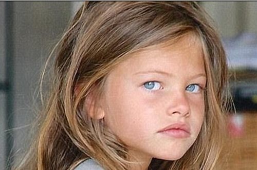 Θυμάστε το 4χρονο «πιο όμορφο κορίτσι στον κόσμο»; Δείτε πώς είναι σήμερα, στα 19 της