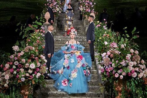 Dolce & Gabbana: Ταξίδι στη Φλωρεντία, σε μια μαγευτική παράσταση Υψηλής Ραπτικής